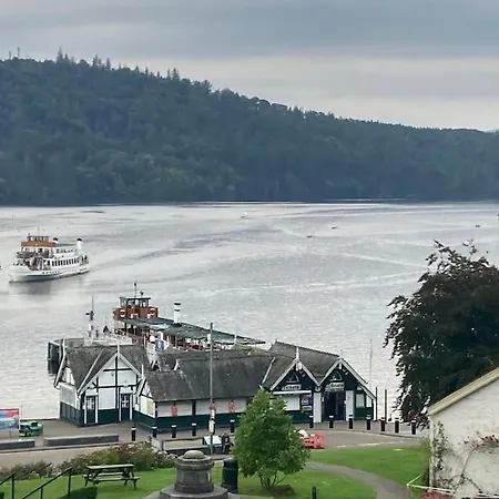 Prázdninový dům West View, Lakeside, Newby Bridge, 2 Mins Walk To Windermere, Delightful With Hot Tub *