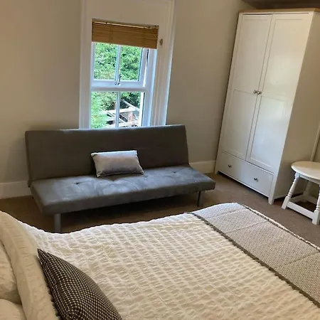 West View, Lakeside, Newby Bridge, 2 Mins Walk To Windermere, Delightful With Hot Tub Сasa de vacaciones